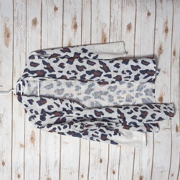 Tops - Animal print cardigan